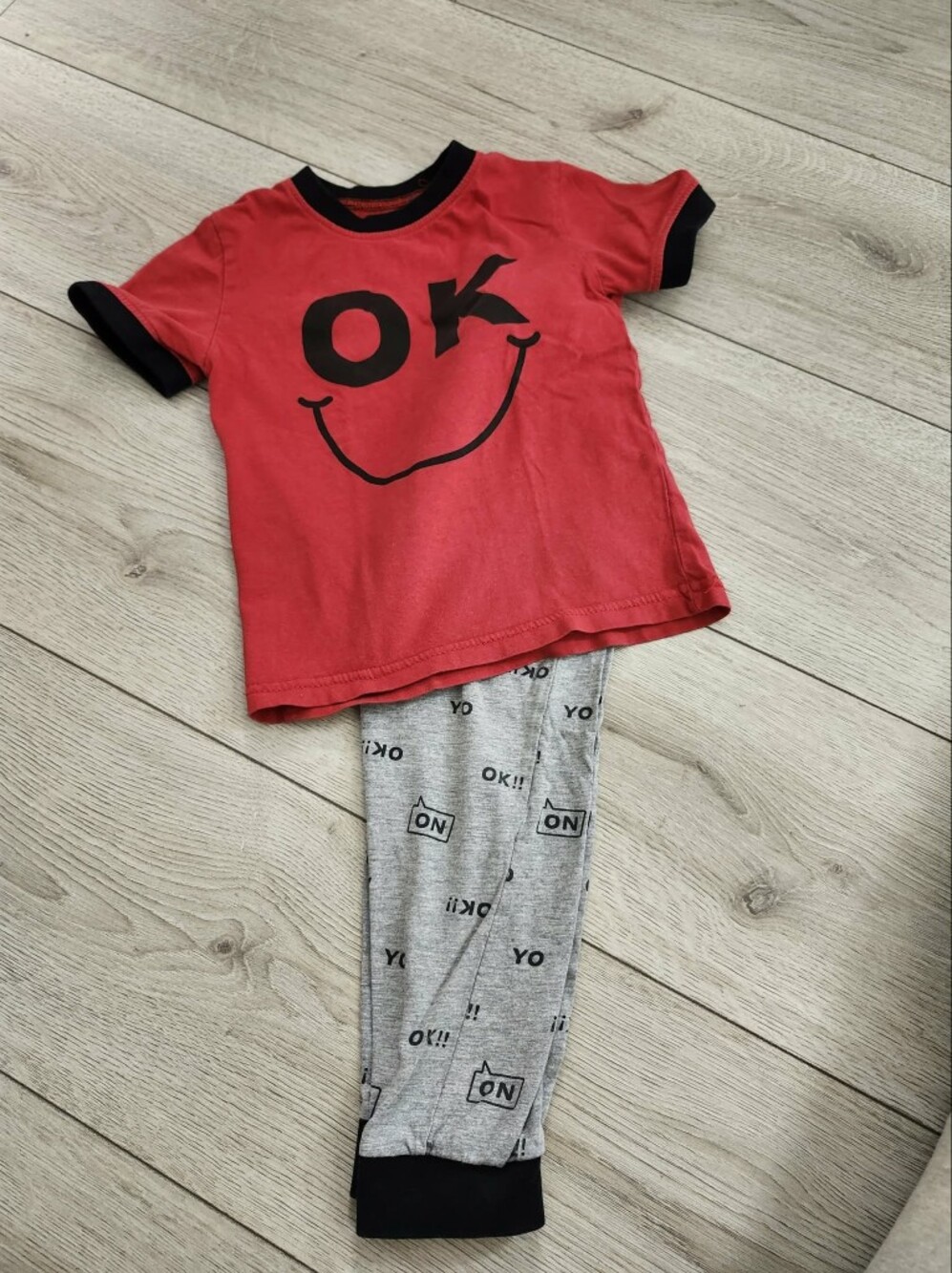 TAG Kids 2 Piece Short Sleeve Pajama Set Red Smiley OK Size 3 🏷️🔍